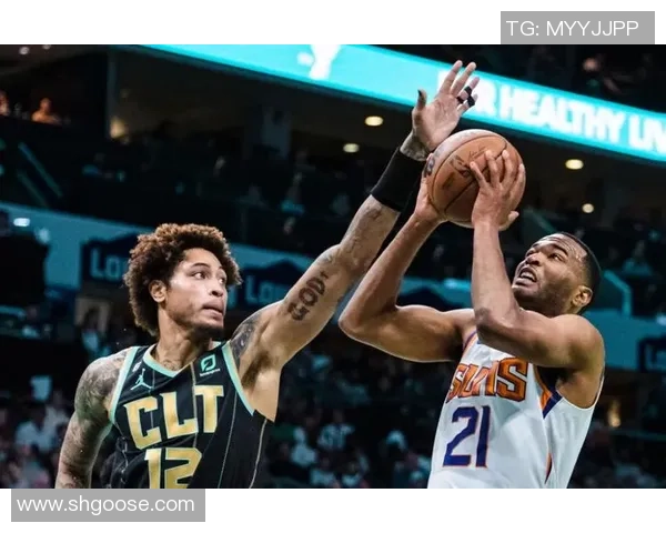 tj沃伦带领球队挑战热火全力争胜展现绝佳状态与团队默契 tj沃伦带领球队挑战热火全力争胜展现绝佳状态与团队默契