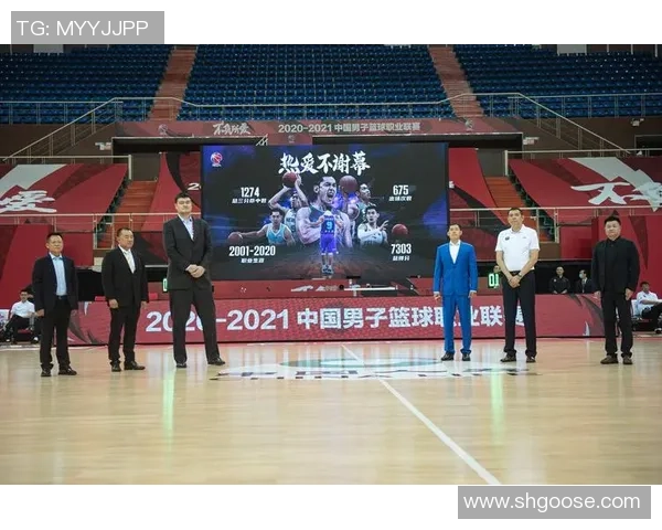 张庆鹏：从篮球场上的奋斗者到人生舞台的启示者