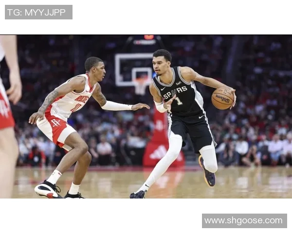 火箭与马刺季后赛激烈对抗背后的恩怨情仇与篮球传奇